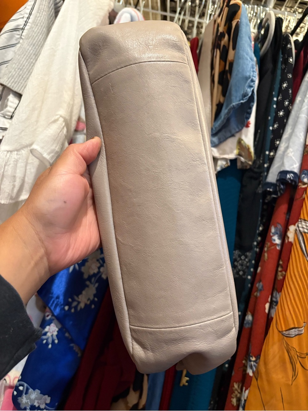 Fossil | Large Harper Flap Crossbody Bag - Picture 6 of 17
